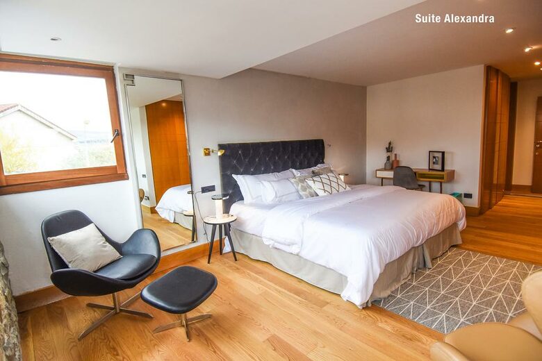 Casa Alma - Zizur Mayor, Pamplona, Spain