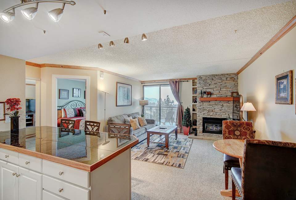 Trails End 408- Ski-In/Ski-Out - Breckenridge, Colorado