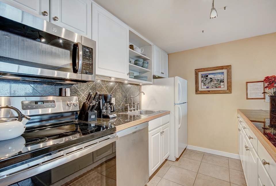 Trails End 408- Ski-In/Ski-Out - Breckenridge, Colorado