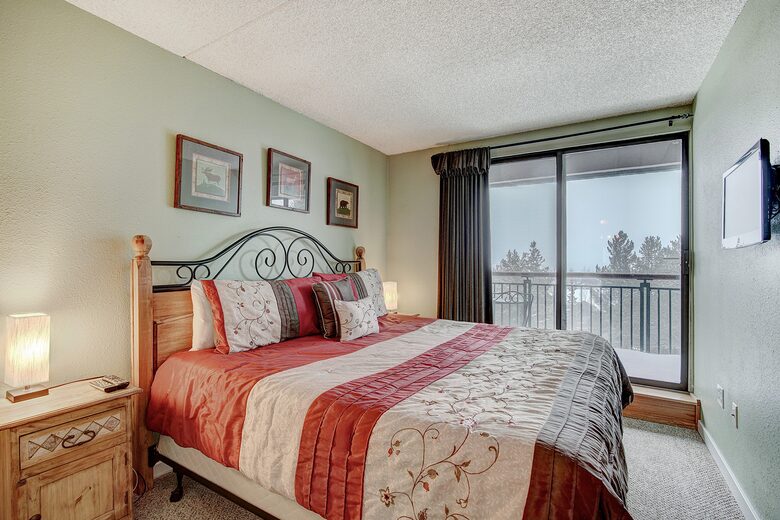 Trails End 408- Ski-In/Ski-Out - Breckenridge, Colorado