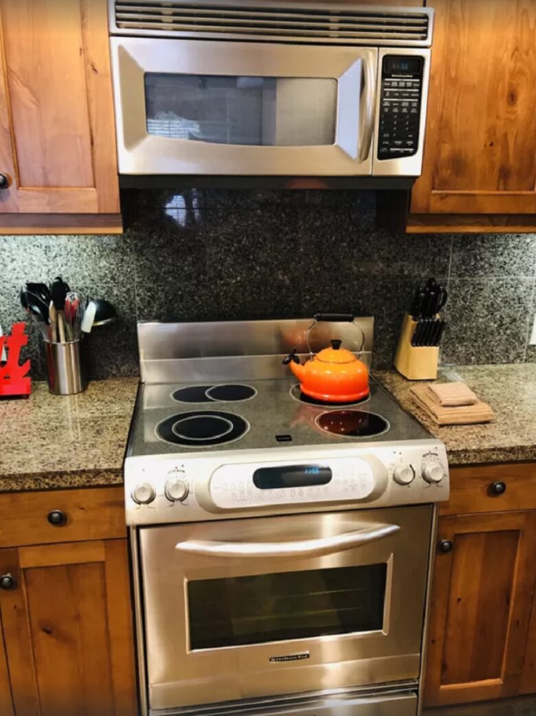 Iron Horse South Northstar Village Ski in/Ski out - Truckee, California