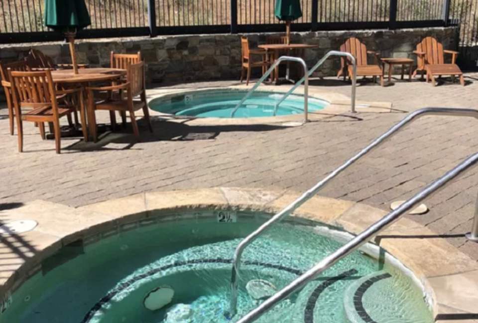 Iron Horse South Northstar Village Ski in/Ski out - Truckee, California