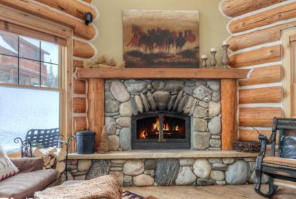 Mountainside Ski-in/Ski-out Luxury Cabin - Big Sky, Montana