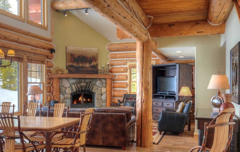 Mountainside Ski-in/Ski-out Luxury Cabin - Big Sky, Montana