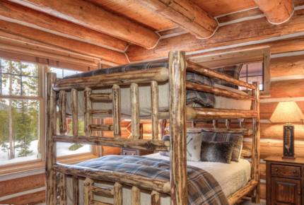 Mountainside Ski-in/Ski-out Luxury Cabin - Big Sky, Montana