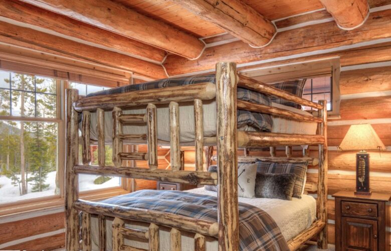 Mountainside Ski-in/Ski-out Luxury Cabin - Big Sky, Montana