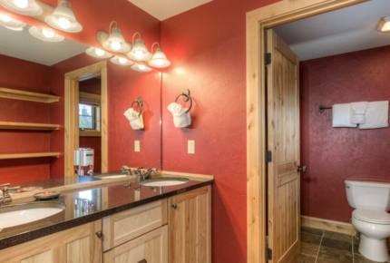 Mountainside Ski-in/Ski-out Luxury Cabin - Big Sky, Montana