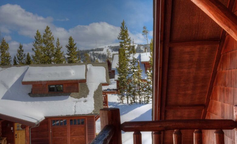 Mountainside Ski-in/Ski-out Luxury Cabin - Big Sky, Montana