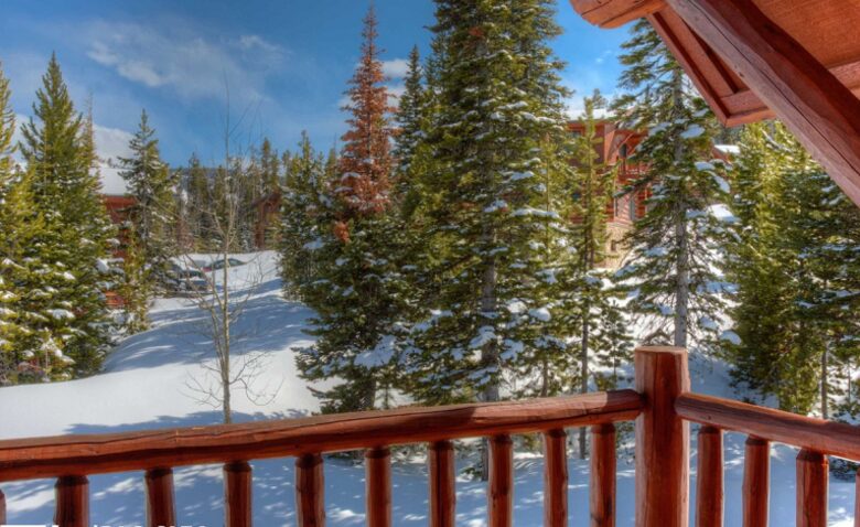Mountainside Ski-in/Ski-out Luxury Cabin - Big Sky, Montana