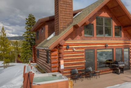 Mountainside Ski-in/Ski-out Luxury Cabin - Big Sky, Montana