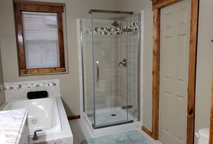 Jetted Tub & Shower Bathroom with "Jack and Jill" Access