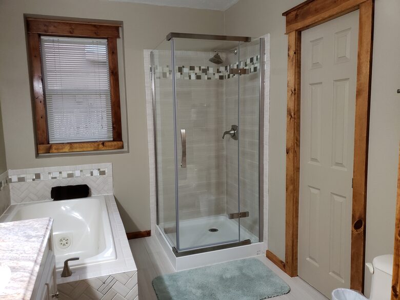 Jetted Tub & Shower Bathroom with "Jack and Jill" Access