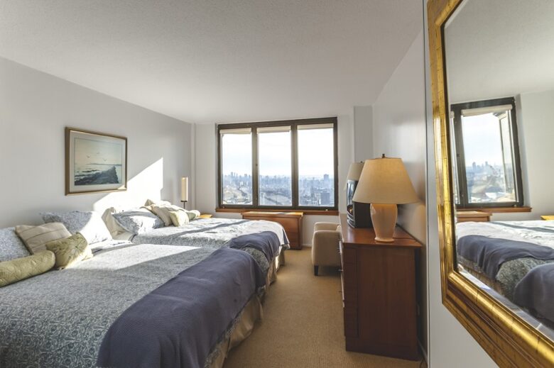 Manhattan High Rise Skyline Views - New York, New York