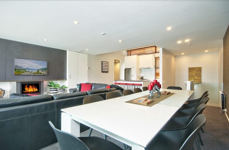 Luxury on the Lake - Queenstown, New Zealand