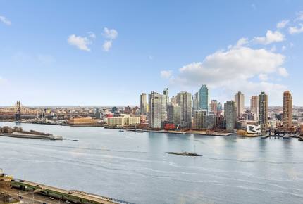 Manhattan High Rise Skyline Views - New York, New York