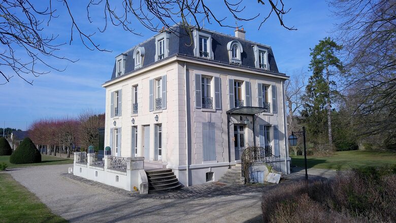 19c Mansion near Paris - Soisy sur Seine, France
