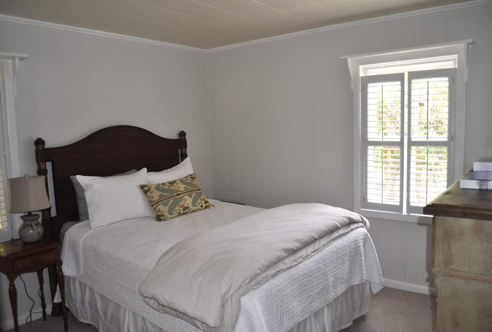 Lake Burton Hideaway - Clarksville, Georgia