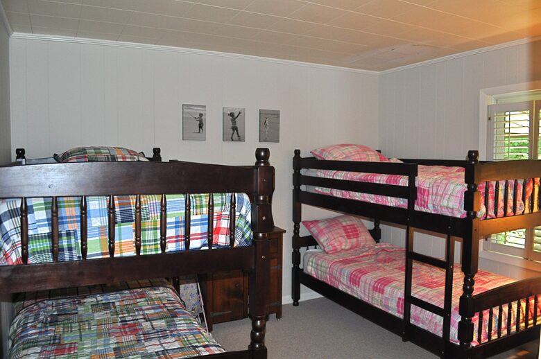 Lake Burton Hideaway - Clarksville, Georgia