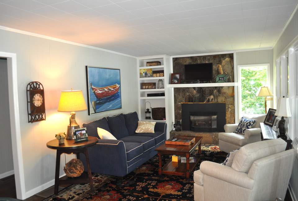 Lake Burton Hideaway - Clarksville, Georgia