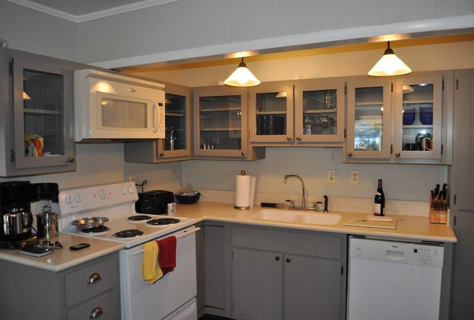 Lake Burton Hideaway - Clarksville, Georgia