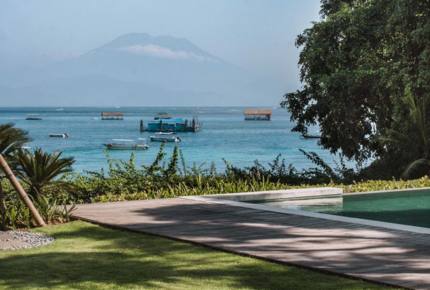 Fully Staffed Oceanfront Beach Estate - Nusa Lembongan, Indonesia