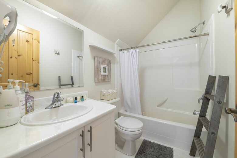 Big White Mountain Luxe - Big White, Canada