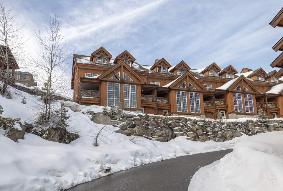 Big White Mountain Luxe - Big White, Canada