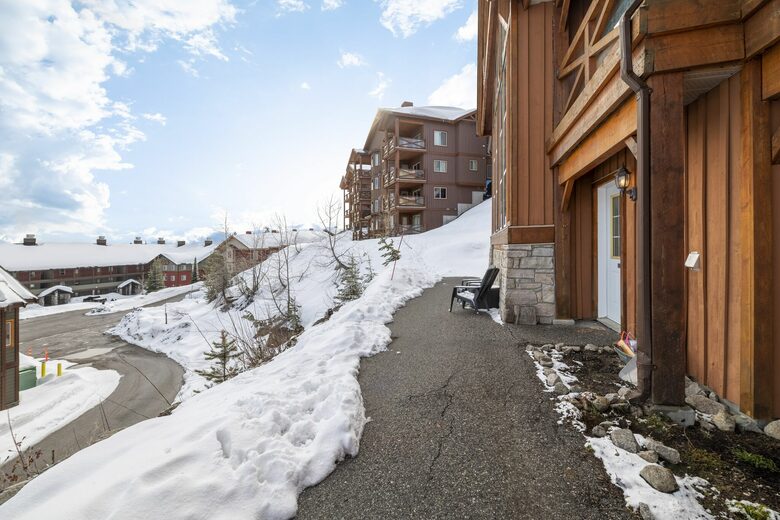 Big White Mountain Luxe - Big White, Canada