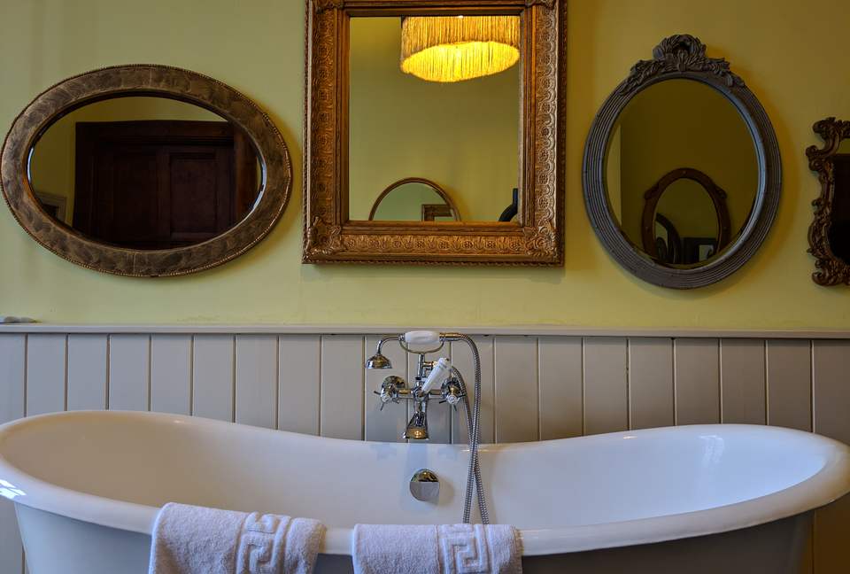 Huntsham Court (R) - Devon, United Kingdom