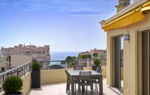 Croisette Penthouse - Cannes, France