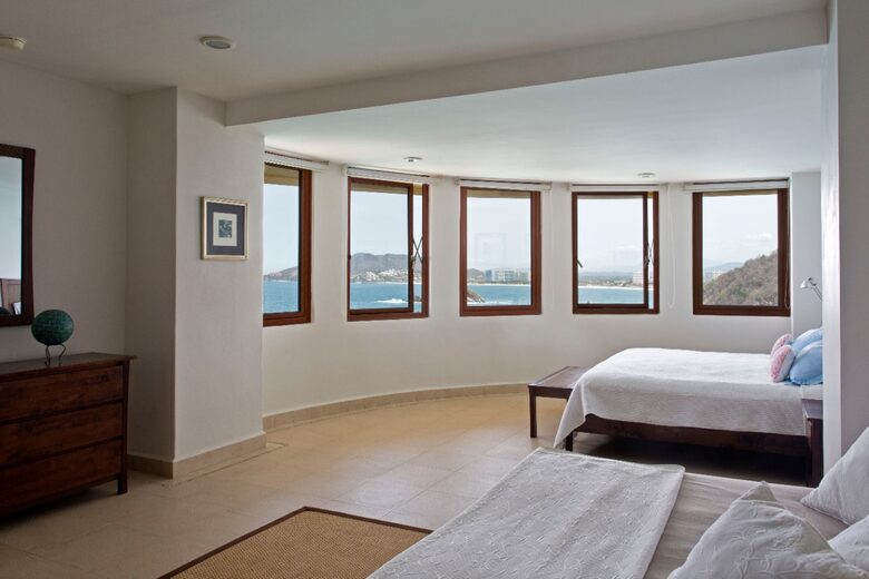 Waterfront Ixtapa Luxury Retreat - Ixtapa, Mexico