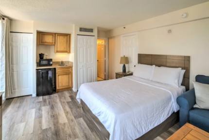 Beach Colony Luxury Studio - Myrtle Beach, South Carolina