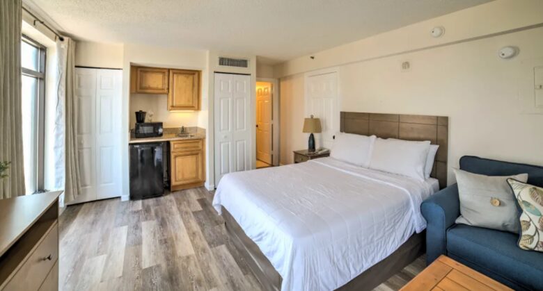 Beach Colony Luxury Studio - Myrtle Beach, South Carolina