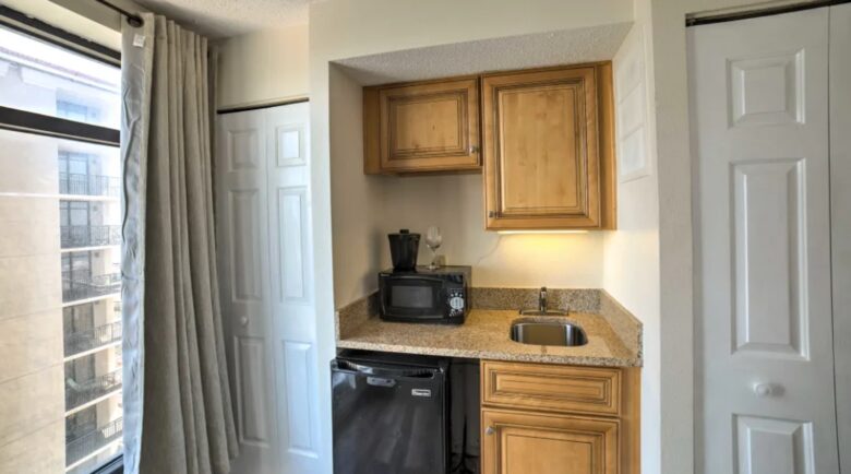 Beach Colony Luxury Studio - Myrtle Beach, South Carolina