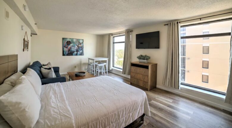 Beach Colony Luxury Studio - Myrtle Beach, South Carolina