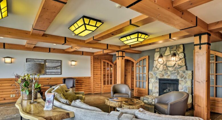 Ski In Ski Out Luxury Lodge Studio - Mont-Tremblant, Canada