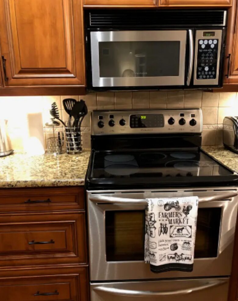 Kelowna Luxury Penthouse - Kelowna, Canada