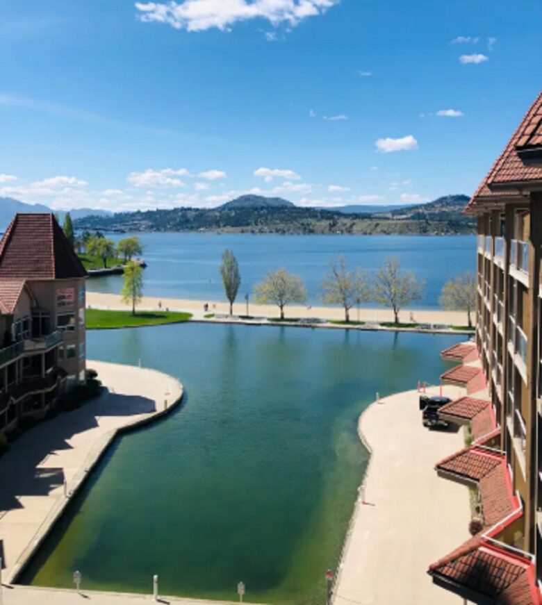 Kelowna Luxury Penthouse - Kelowna, Canada