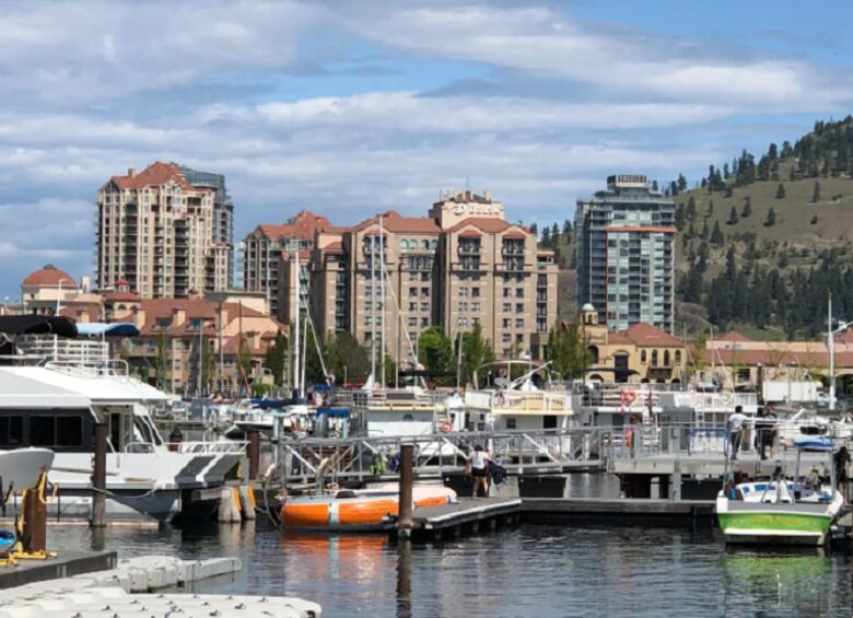 Kelowna Luxury Penthouse - Kelowna, Canada