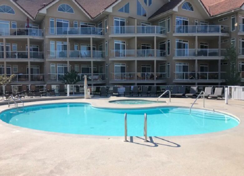 Kelowna Luxury Penthouse - Kelowna, Canada