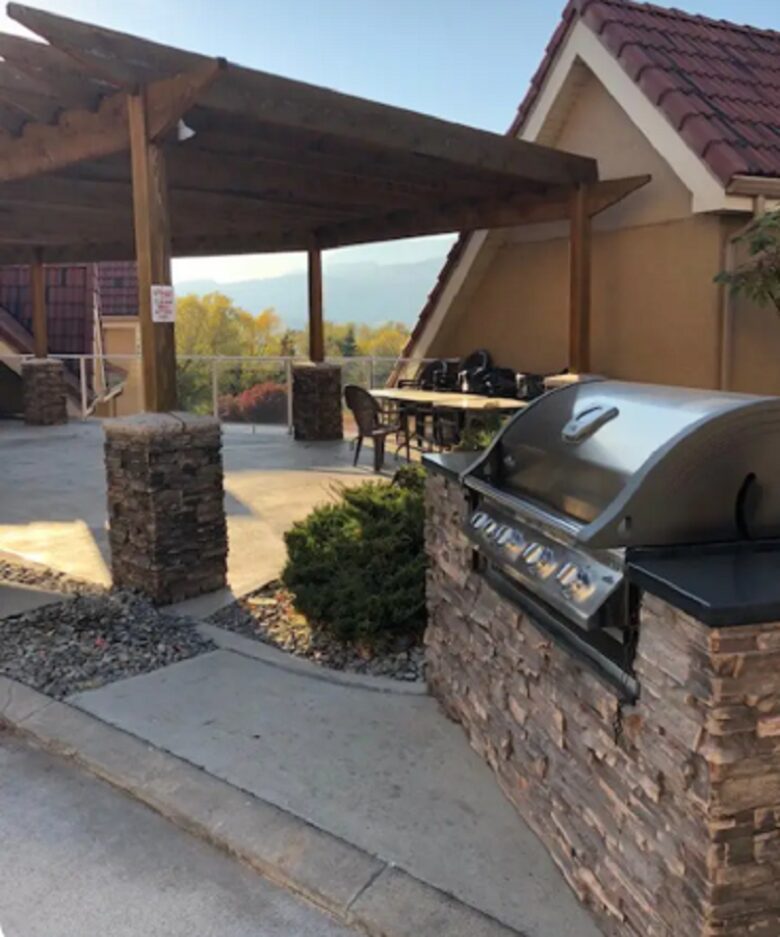 Kelowna Luxury Penthouse - Kelowna, Canada