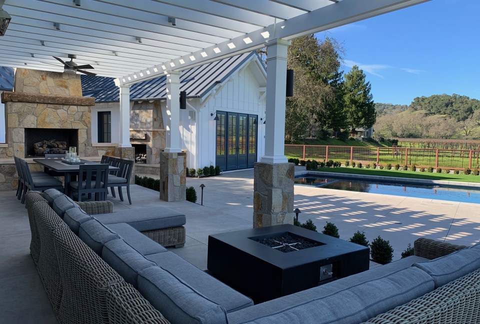 Heart of Napa Valley Luxury Home and Guest House - Walk to French Laundry and Countless Tasting Rooms! - Yountville, California