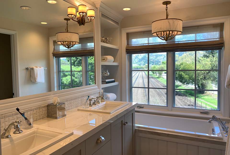 Heart of Napa Valley Luxury Home and Guest House - Walk to French Laundry and Countless Tasting Rooms! - Yountville, California