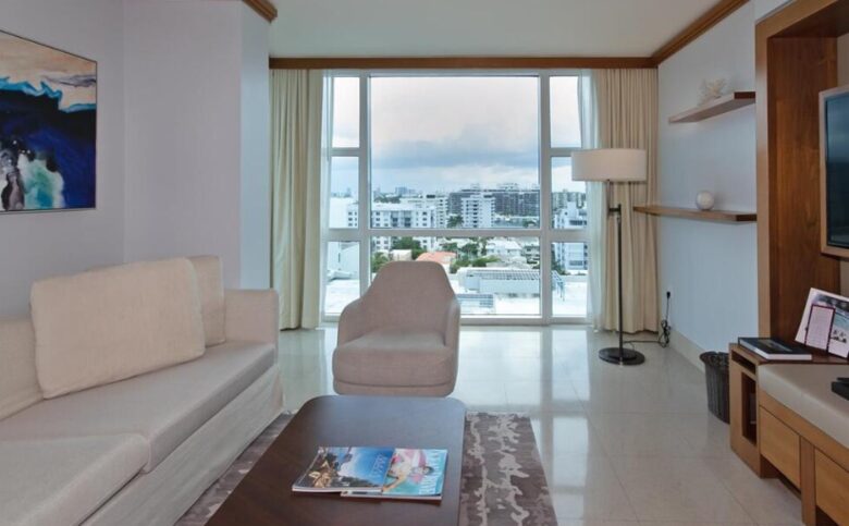 Carillon Oceanfront Luxury Getaway - Miami Beach, Florida