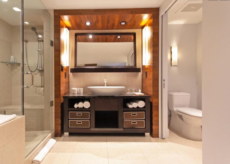 Carillon Oceanfront Luxury Getaway - Miami Beach, Florida