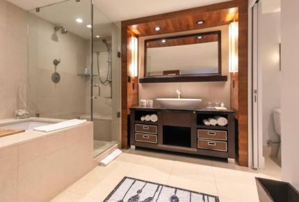 Carillon Oceanfront Luxury Getaway - Miami Beach, Florida