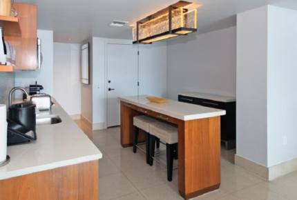 Carillon Oceanfront Luxury Getaway - Miami Beach, Florida