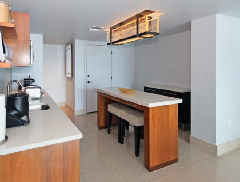 Carillon Oceanfront Luxury Getaway - Miami Beach, Florida