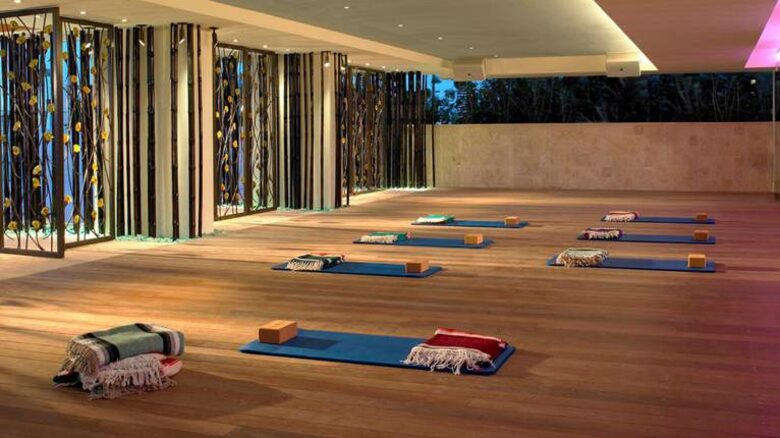 Carillon Oceanfront Luxury Getaway - Miami Beach, Florida