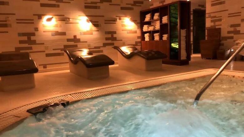 Carillon Oceanfront Luxury Getaway - Miami Beach, Florida